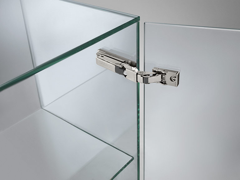  UNIVERSAL HINGES:  developed to be used with a wide range of door materials 
